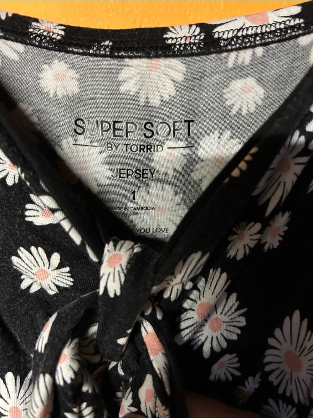 torrid Black Daisy Tie-Front Dress with White and Pink Floral Print size 1 - Picture 4 of 6